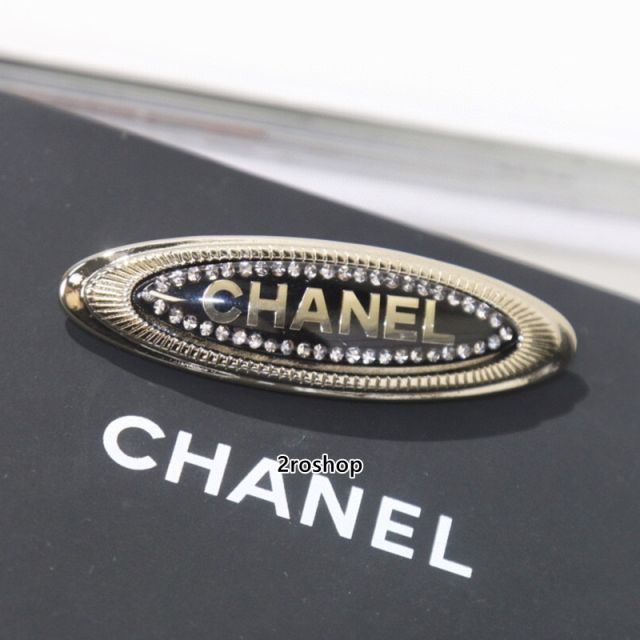 CHANEL 브로치