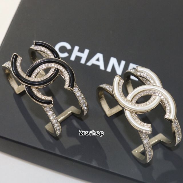 CHANEL 팔찌