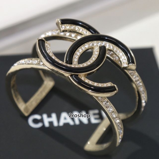 CHANEL 팔찌