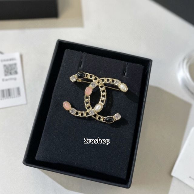 CHANEL 브로치