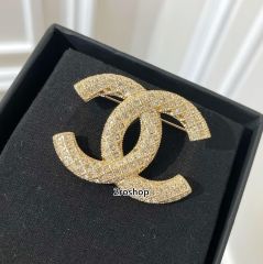 CHANEL 브로치