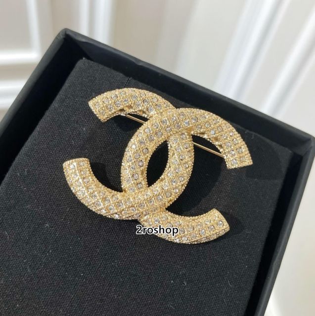 CHANEL 브로치