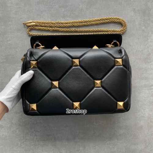 발렌티노플랩백