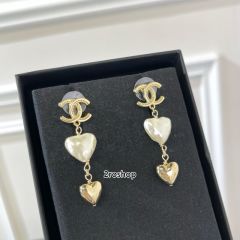CHANEL 피어싱