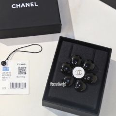 CHANEL 브로치