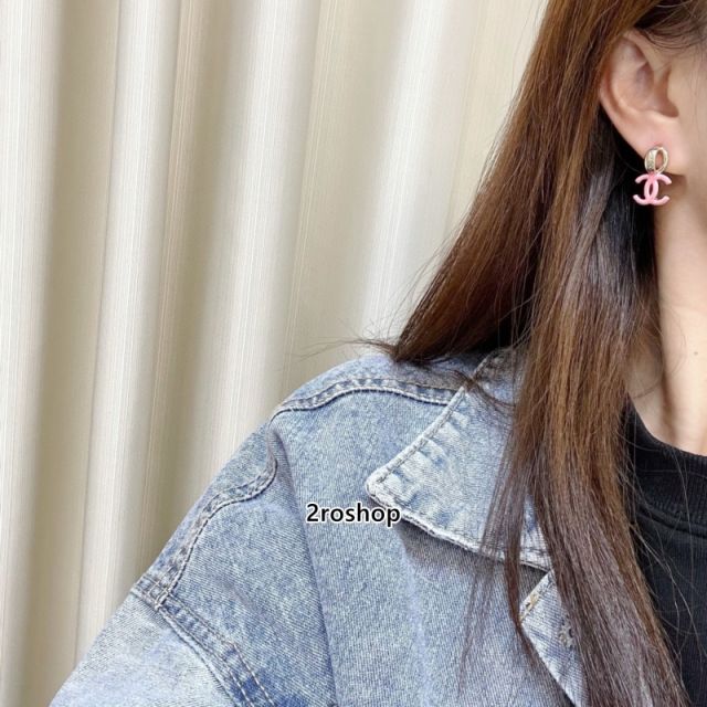 CHANEL 피어싱