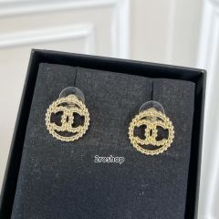 CHANEL 피어싱