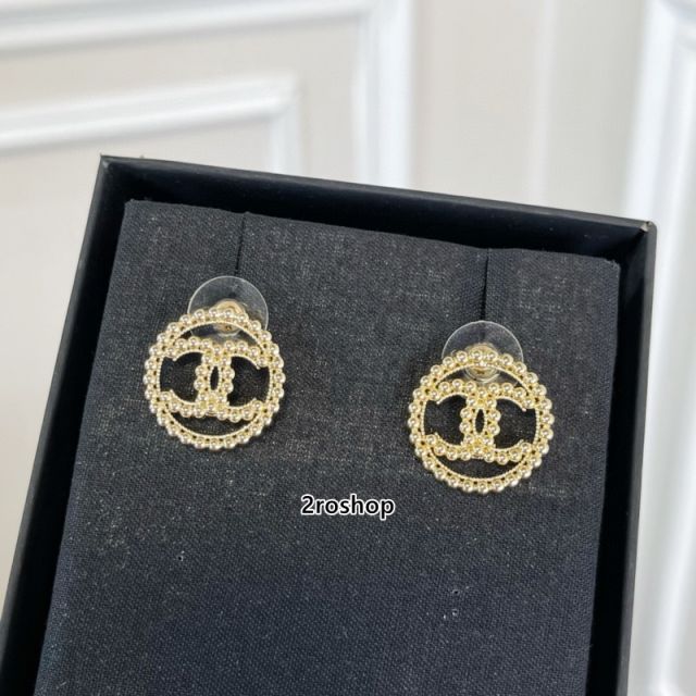 CHANEL 피어싱