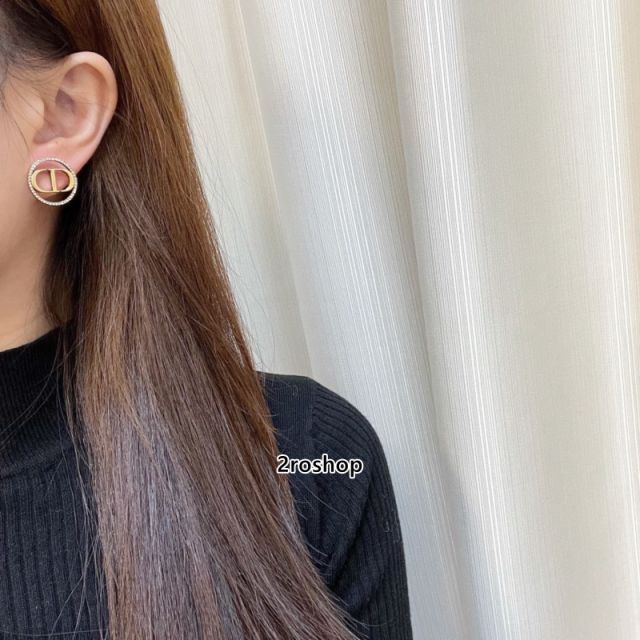 DIOR 피어싱