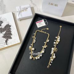 DIOR 목걸이