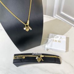 DIOR 목걸이