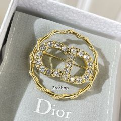 DIOR 브로치
