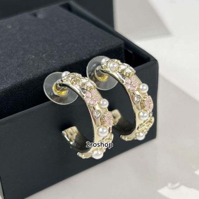 CHANEL 피어싱