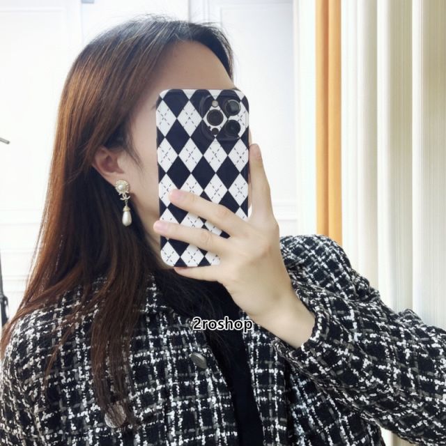 CHANEL 피어싱
