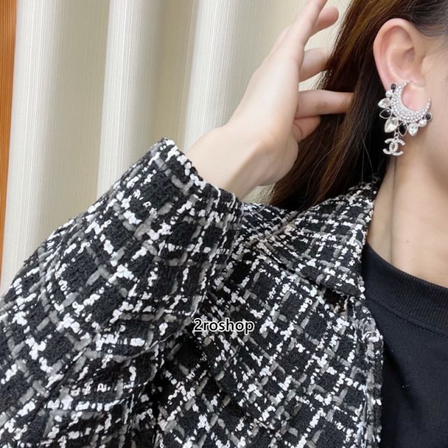 CHANEL 피어싱