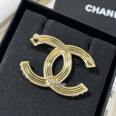 CHANEL 브로치
