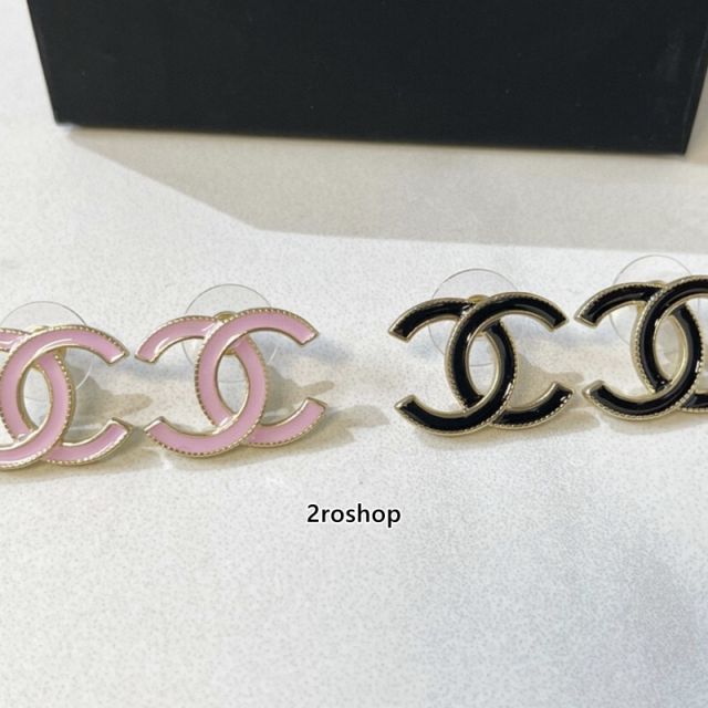 CHANEL 피어싱