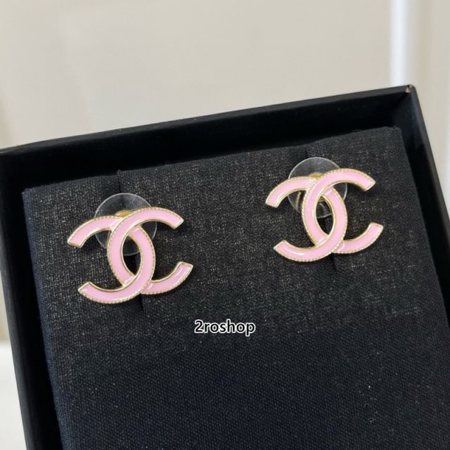 CHANEL 피어싱