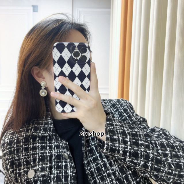 CHANEL 피어싱