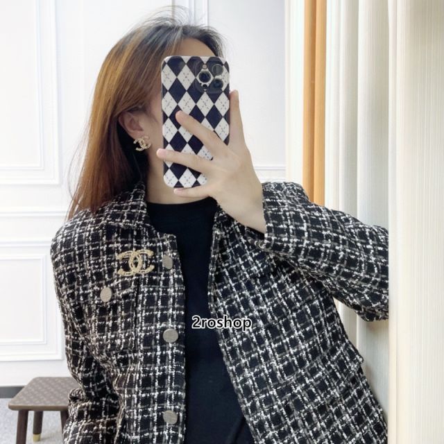 CHANEL 피어싱