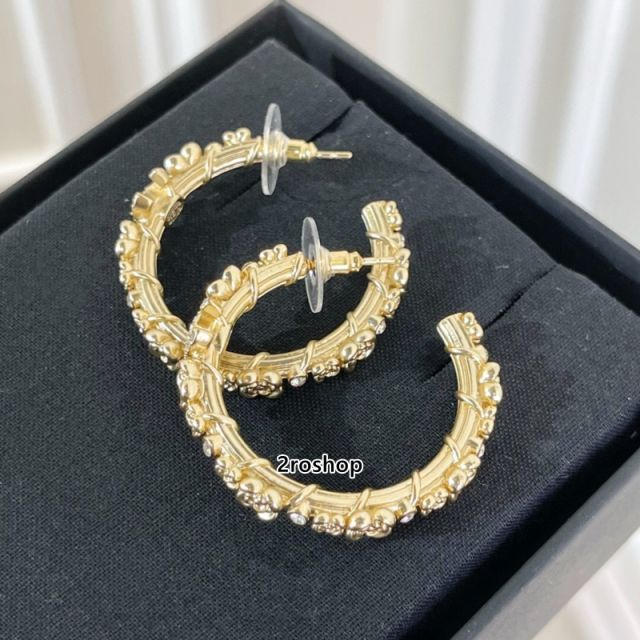 CHANEL 피어싱