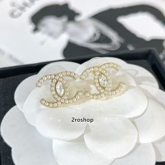 CHANEL 피어싱