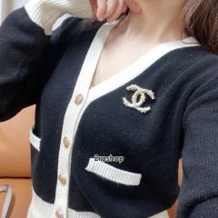 CHANEL 브로치