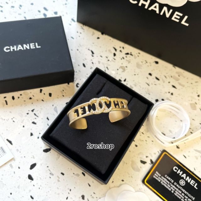 CHANEL 팔찌
