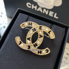 CHANEL 브로치