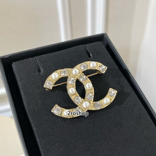 CHANEL 브로치