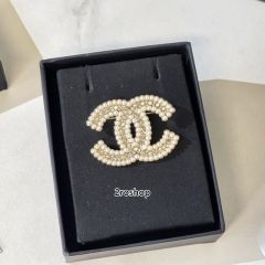 CHANEL 브로치