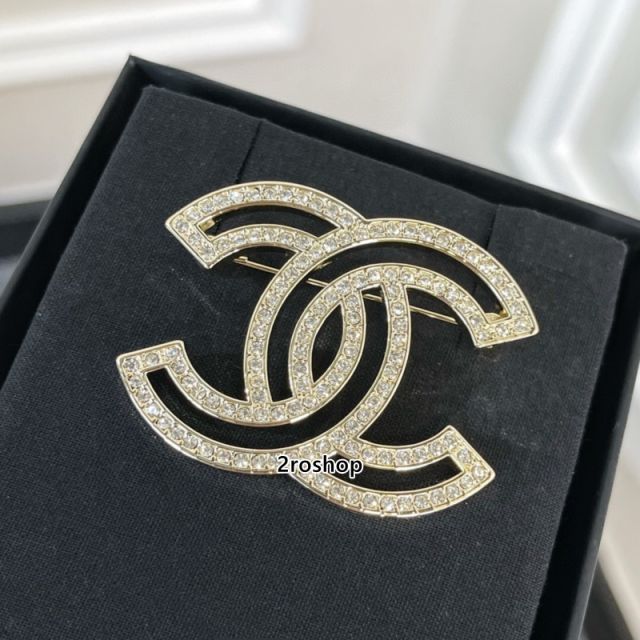 CHANEL 브로치