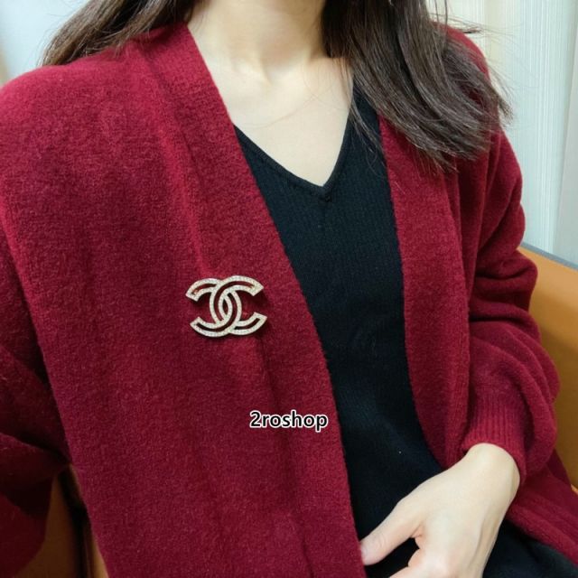 CHANEL 브로치