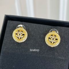 CHANEL 피어싱