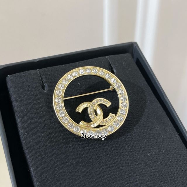 CHANEL 브로치