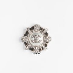 CHANEL 브로치