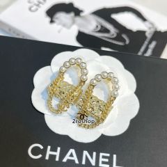 CHANEL 피어싱