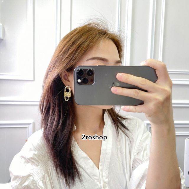 CHANEL 피어싱