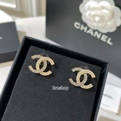 CHANEL 피어싱