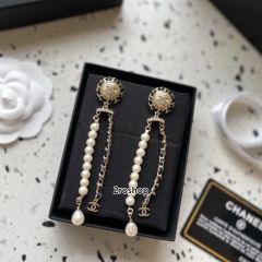 CHANEL 피어싱