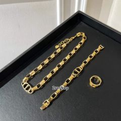 DIOR 목걸이