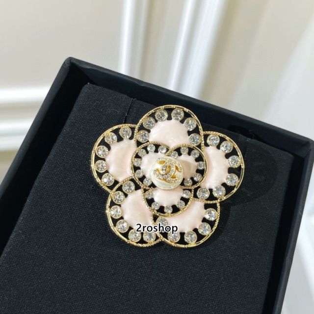 CHANEL 브로치