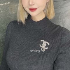 CHANEL 브로치