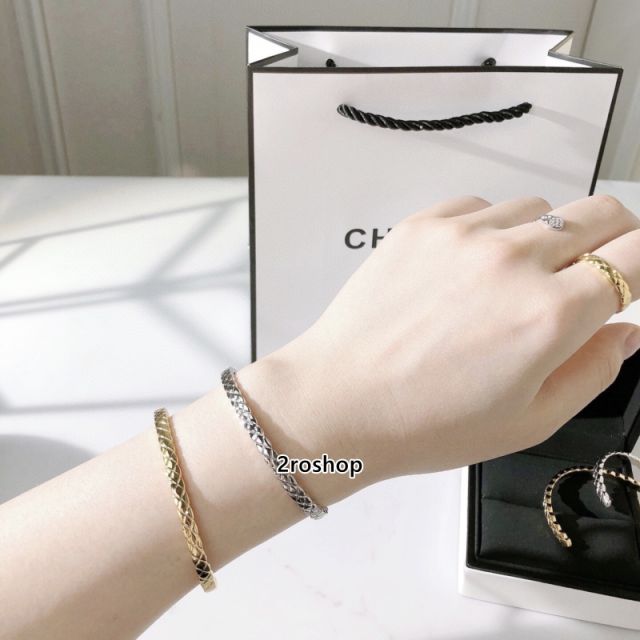 CHANEL 팔찌