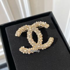 CHANEL 브로치