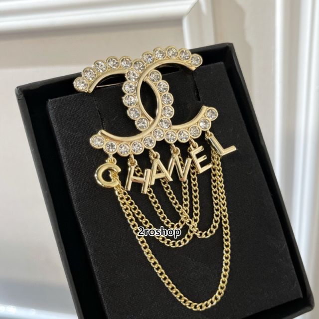 CHANEL 브로치