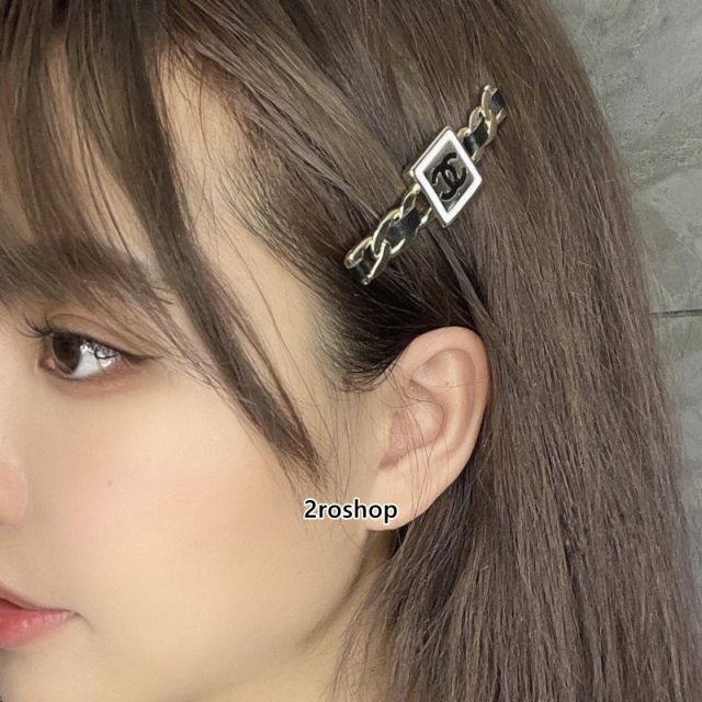 CHANEL 헤어핀