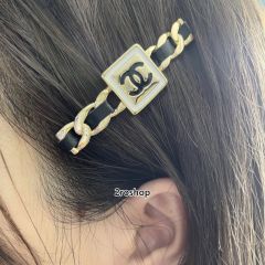 CHANEL 헤어핀