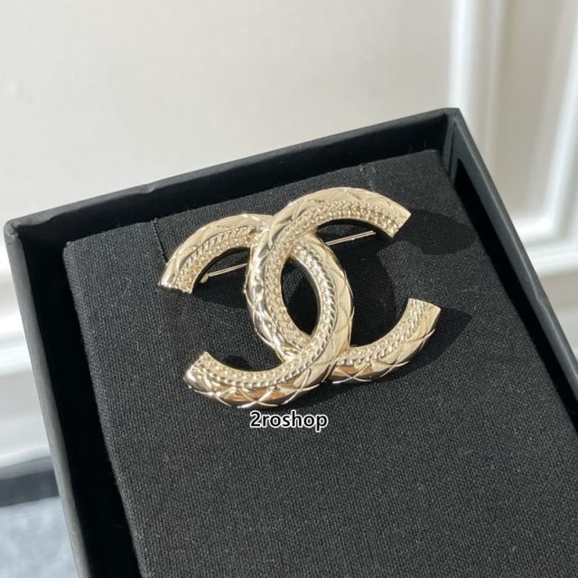 CHANEL 브로치