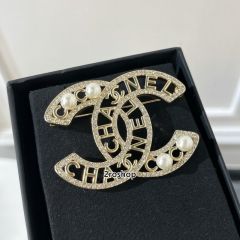 CHANEL 브로치